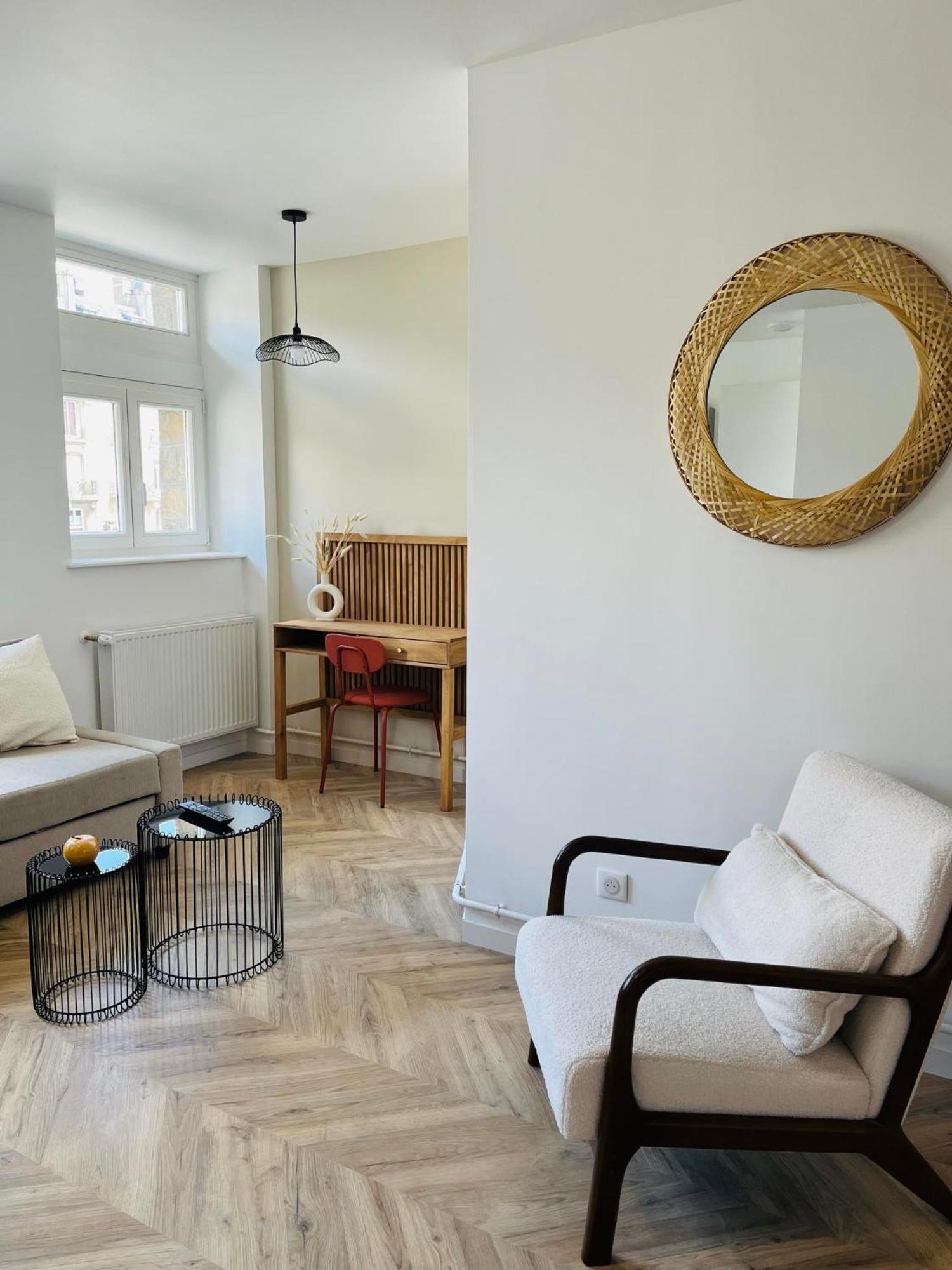 Appartement Cosy & Moderne 6 Personnes Centre Charleville-Mezieres - Ardennes Exterior photo